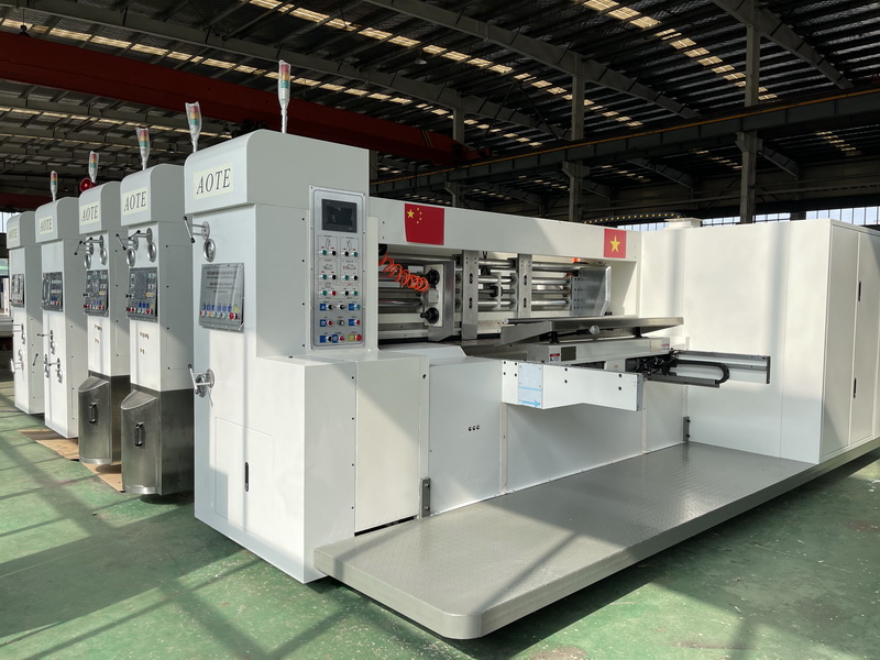 ?2021年5月21日，越南富發紙箱廠采購的ZYKM I型900x2000mm 高速全自動印刷開槽模切機生產完畢，準備發貨。
